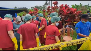 KELUARGA MINTA POLISI UNGKAP KEMATIAN ERNA 42 TH WARGA BABAKANSARI CICURUG KABUPATEN SUKABUMI