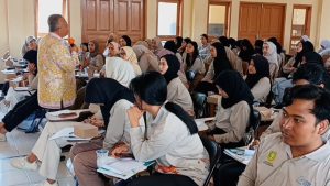LULUSAN SMK IKUTI PELATIHAN ENTERPREUNER