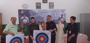 DISPORA LANJUTKAN PEMBERIAN BANTUAN ALAT TRADISIONAL 2023