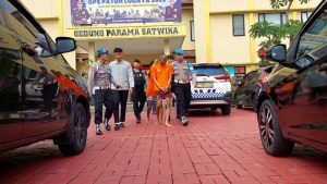 7 BULAN BURON PELAKU UTAMA PEMBACOKAN HINGGA