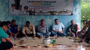 AKSES JALAN MENUJU WISATA SETU KEMANG DI BANGUN