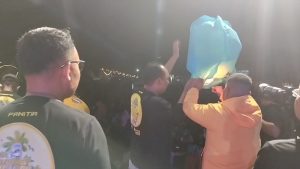 ANGGOTA DPRD SUKABUMI TERBANGKAN LAMPION DI GEOPARK CILETUH