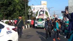 RIBUAN MASYARAKAT KOTA SUKABUMI ANTUSIAS IKUTI KIRAB