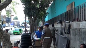 Satpol PP Berikan Himbauan Ke Pedagang Nakal