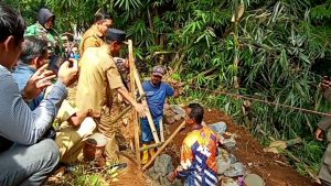 TIM TEKNIS DPUPR TURUNG PENGAWASAN SAMISADE