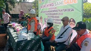 WACANA AKAN DI BANGUN SEKOLAH NEGERI, DESA PABUARAN BANGUN JALAN 