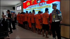 21 BANDAR NARKOBA DI AMANKAN POLISI 