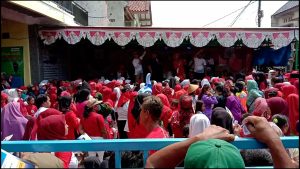 2500 PESERTA JALAN SEHAT, PENUHI KANTOR DESA