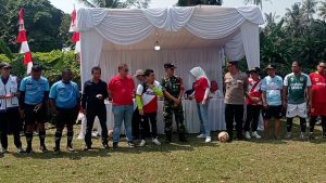 JALIN SILATURAHMI MELALUI TURNAMEN LIGA TROFEO CAMAT CUP