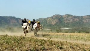 PULUHAN MOTOR ENGKREK ADU CEPAT DI CIWARU