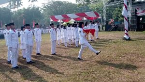 RIBUAN WARGA DAN KADES IKUT LOMBA KARNAVAL 