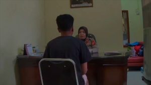 SEKELOMPOK REMAJA BERSAJAM SERANG WARGA, 1 ORANG TERLUKA