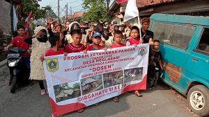 SEMARAK NEGLASARI, SHAUN THE SHEEP IKUT KARNAVAL
