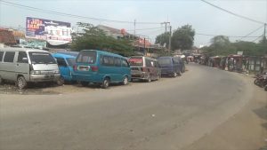 SOPIR ANGKOT KELUHKAN TIDAK MEMILIKI TERMINAL DI TENJO