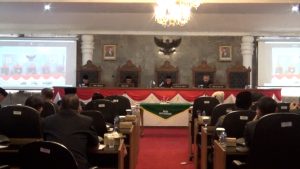 WALIKOTA SAMPAIKAN PENJELASAN TERKAIT RAPERDA RETRIBUSI DAERAH