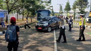 KENDARAAN PLAT MERAH LAKUKAN UJI EMISI