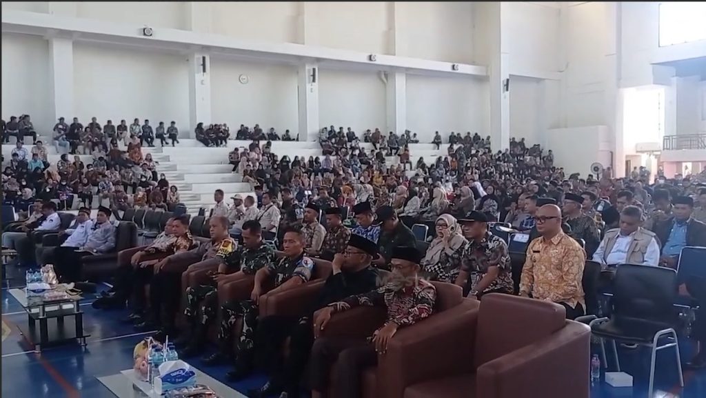 2.051 PETUGAS KPPS KECAMATAN KEMANG DILANTIK