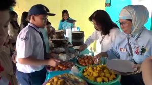 KESIRA GANDENG RAPI GELAR BAKSOS DI SEKOLAH