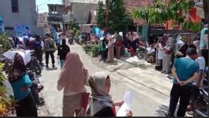 LUKMANUL HAKIM, SAPA EMAK EMAK DI PADASUKA