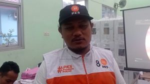 SEJUMLAH SAKSI KELUHKAN, REKAPITULASI PENGHITUNGAN  SUARA PEMILU MAKAN WAKTU LAMA