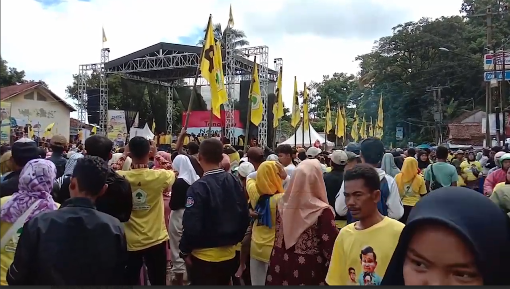 PARTAI GOLKAR GELAR KAMPANYE AKBAR, MENANGKAN PRABOWO-GIBRAN