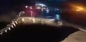 Tol bocimi amblas di km 64 arah exit tol parungkuda