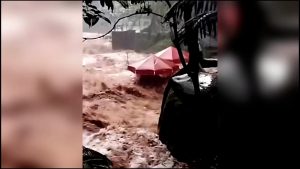 Wisata di Gunung Salak Diterjang Banjir Bandang