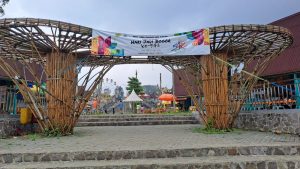 Harga Bersahabat Dan Fasilitas Lengkap, Masyarakat Mulai Ramai Kunjungi Kios-Kios Rest Area Puncak Gunung Mas