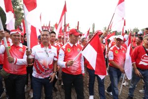 Semarak HUT ke-79 RI, Pj. Bupati Bogor Pimpin Langsung Ribuan Peserta Kirab Bendera Merah Putih