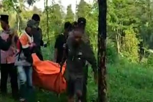 Warga Sukamantri Digegerkan Mayat Gantung Diri