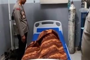 Seorang Pengendara Motor Tewas Tertimpa Portal