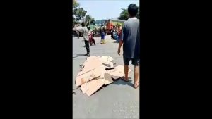 SEPASANG SEJOLI TERTABRAK TRUK 1 ORANG TEWAS