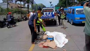 Usai Tabrak, Pengendara Terpental dan Terlindas Truk