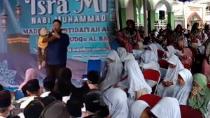 Pendongeng Kak Jihad Hipnotis Ratusan Siswa Madrasah Ibtidaiyah Al-Bayyinah Dramaga Kabupaten Bogor
