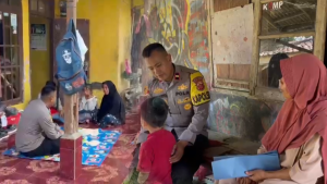 Kisah Ipda Sugiarto Kapolsek Caringin Polres Sukabumi  Rutin Sisihkan Gajinya Hidupi Anak Yatim