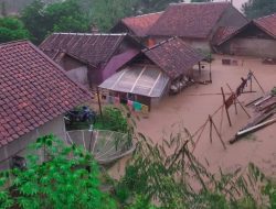 Bencana Banjir Landa Beberapa Kecamatan di Wilayah Selatan Sukabumi, Warga Dihimbau Mengungsi.
