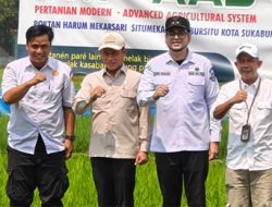 Wamenko Pangan Hanif Faisol Bersama Wakil Wali Kota Sukabumi Saat Tinjau PMAIS di Sukabumi