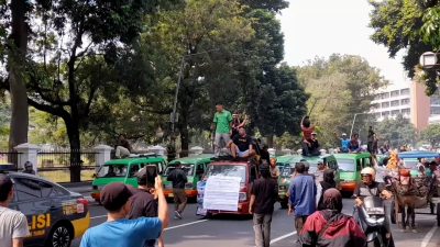 Sopir Angkot Demo di Balai Kota Bogor