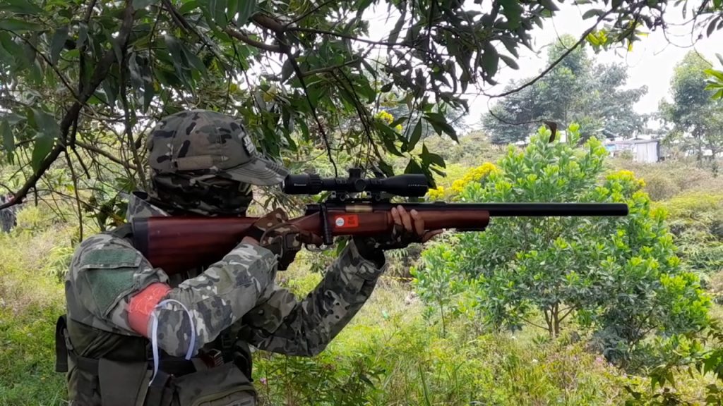GUNUNG SALAK JADI LOKASI OLAHRAGA AIRSOFT GUN