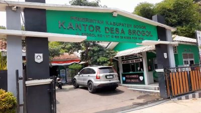 Tiga Warga Srogol Ikuti Program Satu Desa Satu Sarjana
