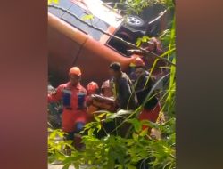 Mobil Elf Terjun ke Sungai di Ciawi, Pengemudi Tewas